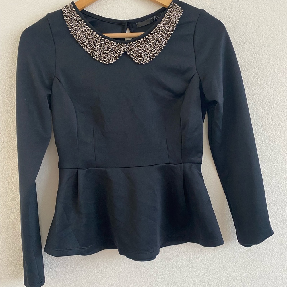 Size: M - Picture 2 of 3